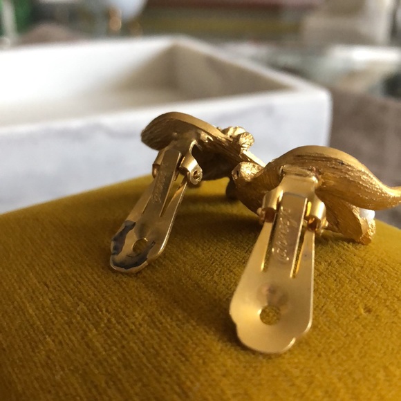 Clips - Picture 4 of 10